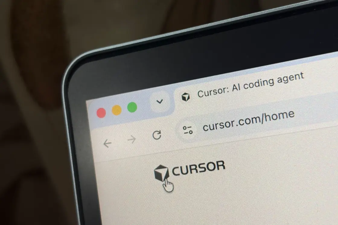 ブラウザに表示されたCursorのWebサイト